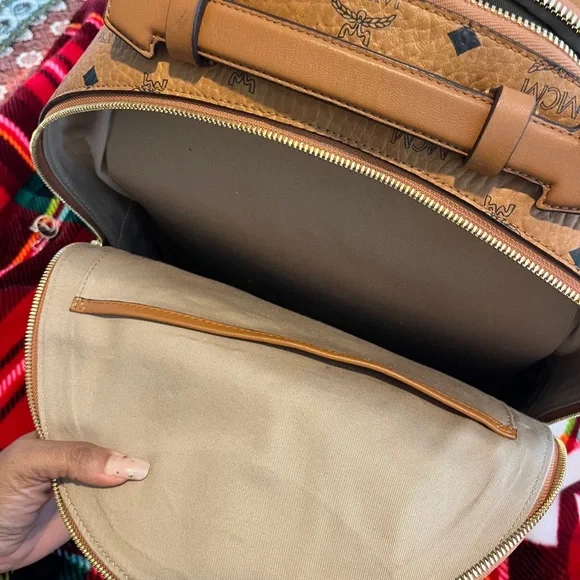 MCM - Stark Visetos Logo Monogram Backpack - Picture 10 of 12